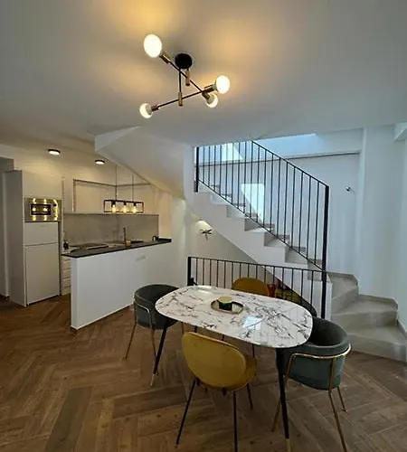 Carretas 22 Апартаменты *